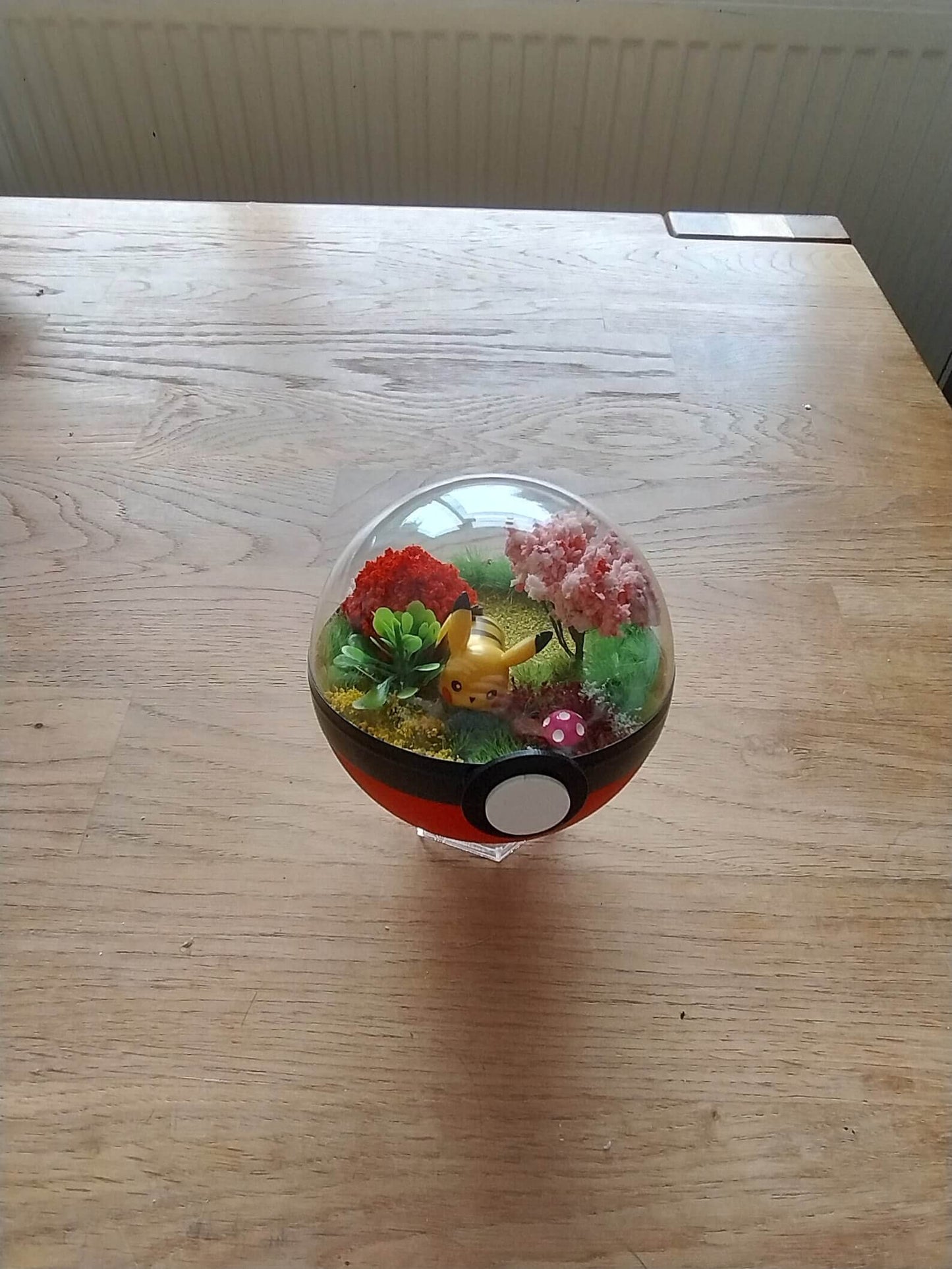 Handmade Pokémon Pokéball Terrarium – Unique Geek Gift for Collectors & Fans