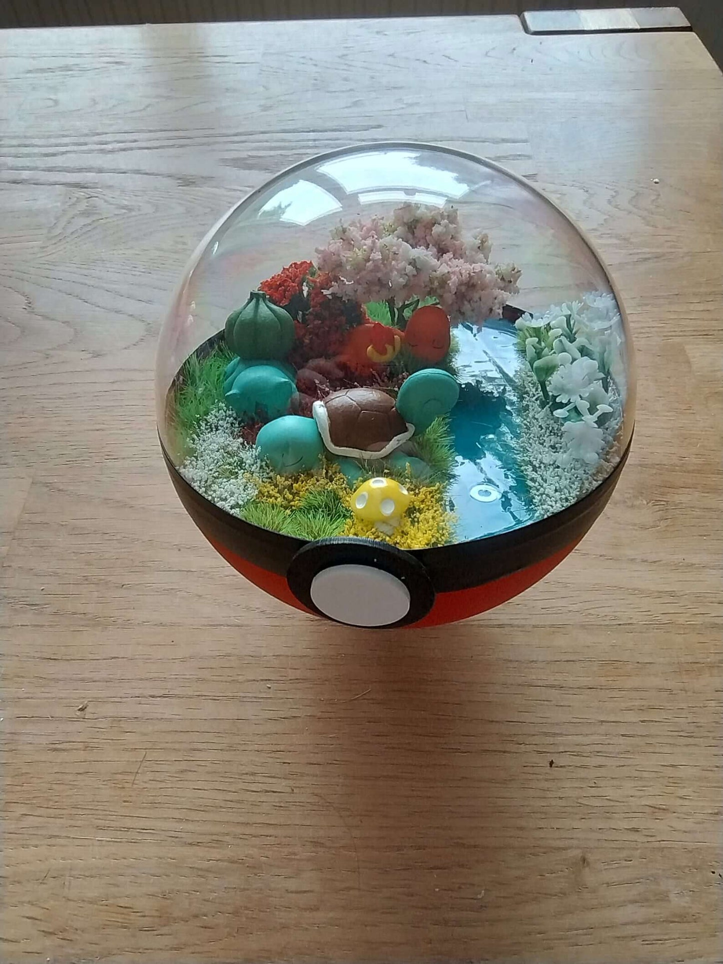 Handmade Pokémon Pokéball Terrarium – Unique Geek Gift for Collectors & Fans