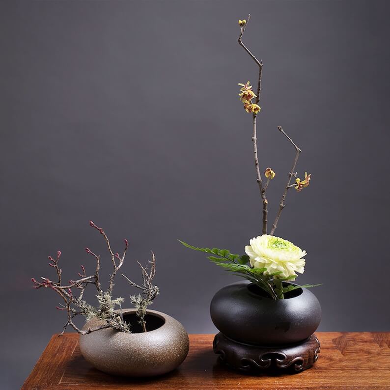 ceramic vase  small ceramic vase  pottery vase  large ceramic vase  japanese ceramic  japan pottery  ikebana vase   ceramic flower vase  brown ceramic vase  blue ceramic vase  black ceramic vase